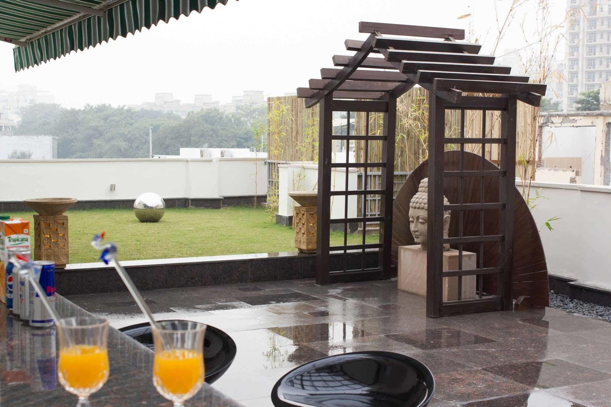 Stately Suites Mg Road Gurgaon Zewnętrze zdjęcie